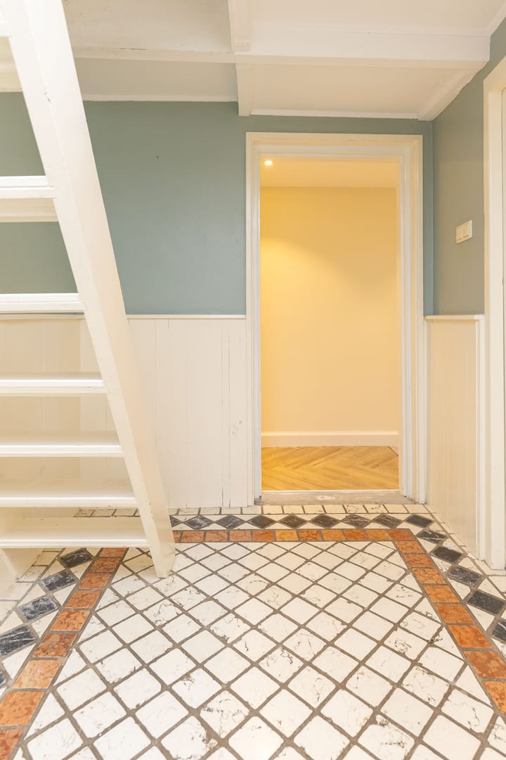 Photo 20 of Oosteinde 23