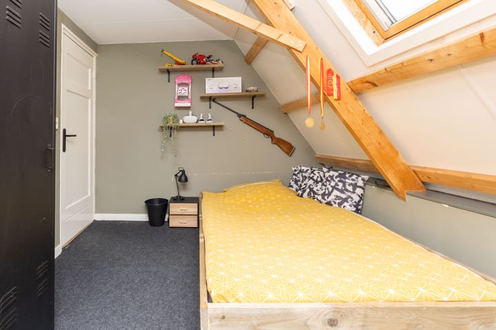 Photo 32 of Oosteinde 23