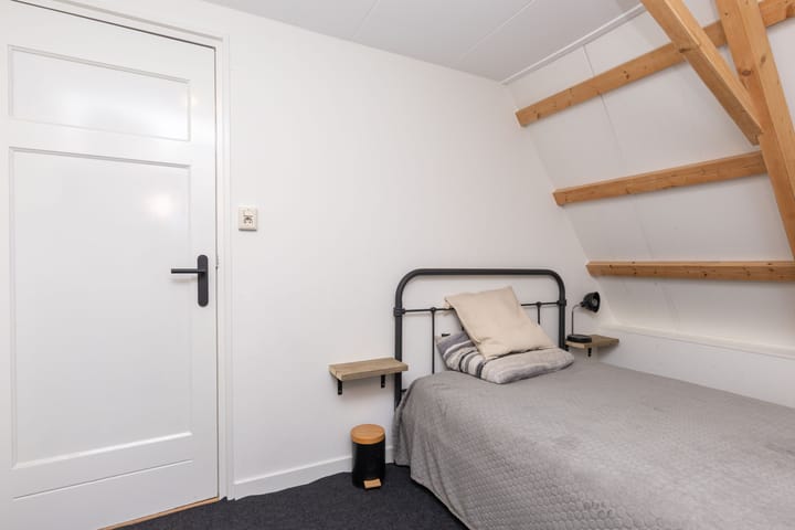 Photo 34 of Oosteinde 23