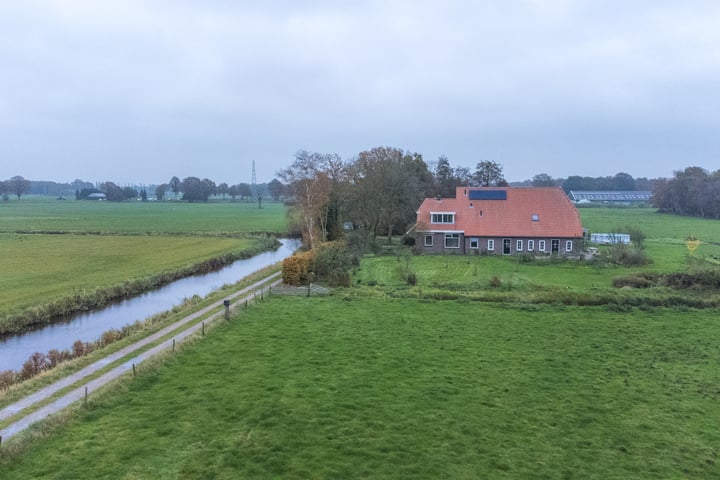 Bekijk foto 99 van Molenweg 33