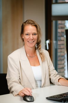 Sandra Hilbrands - Commercial Employee