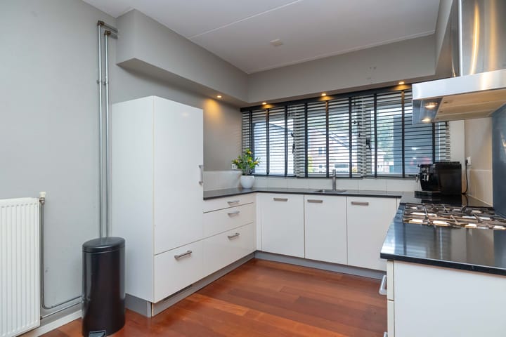 Foto 20 van van Leeuwenhoekstraat 112