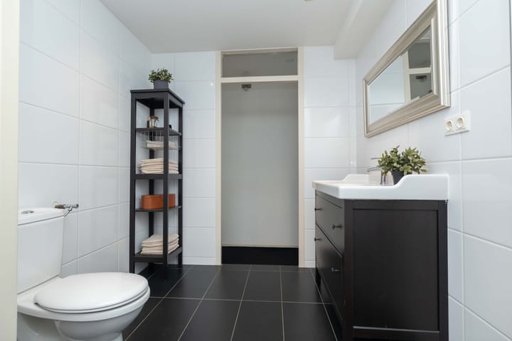 Foto 32 van van Leeuwenhoekstraat 112