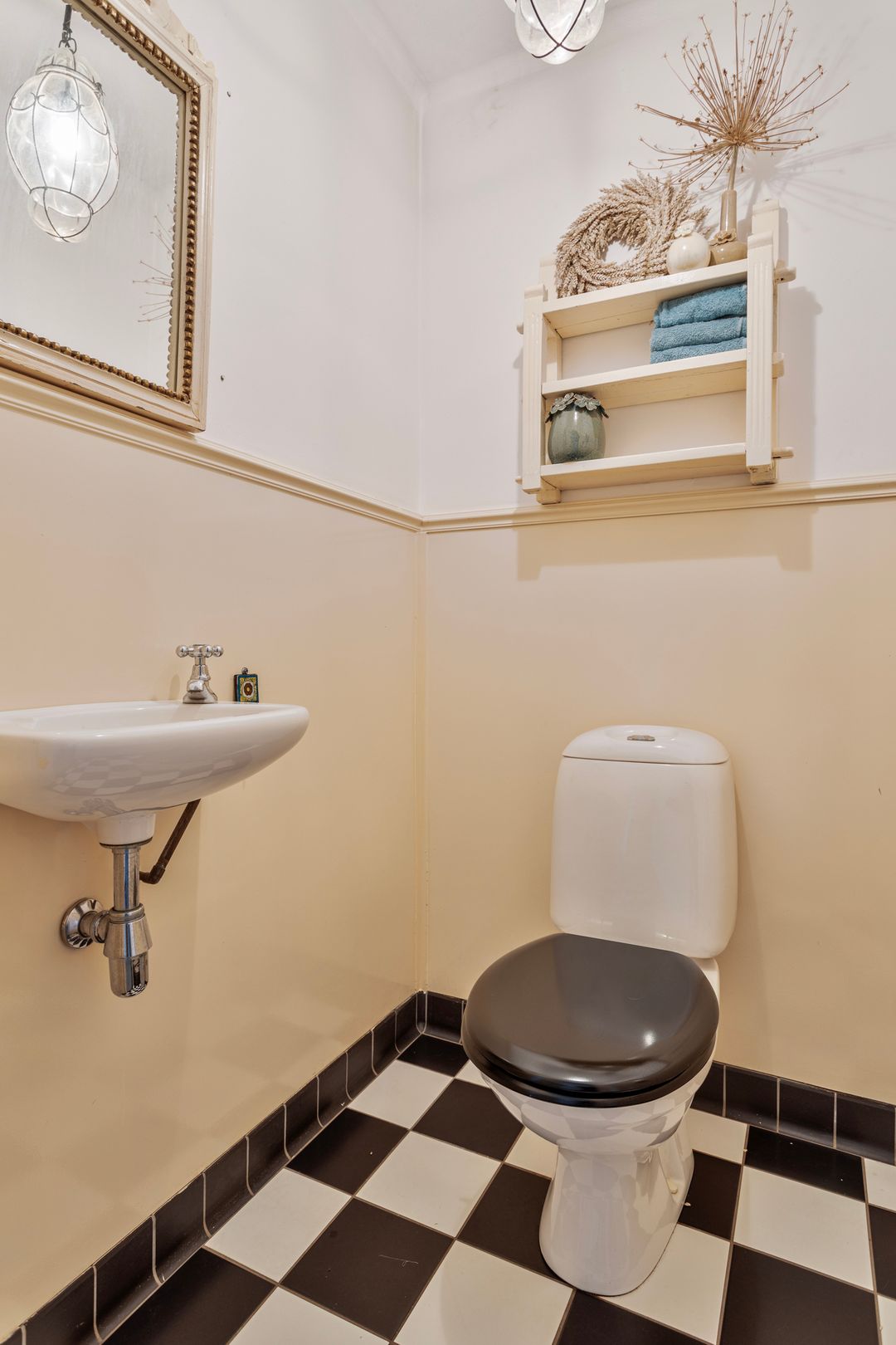 Photo 11 of Kameren 8