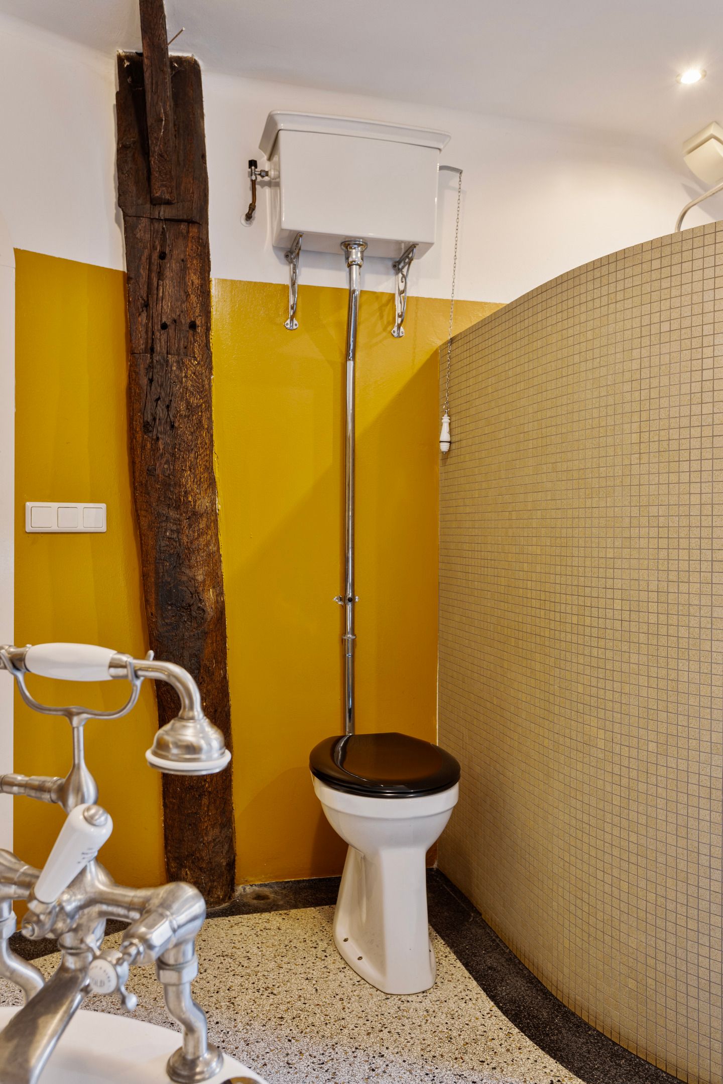 Photo 36 of Kameren 8