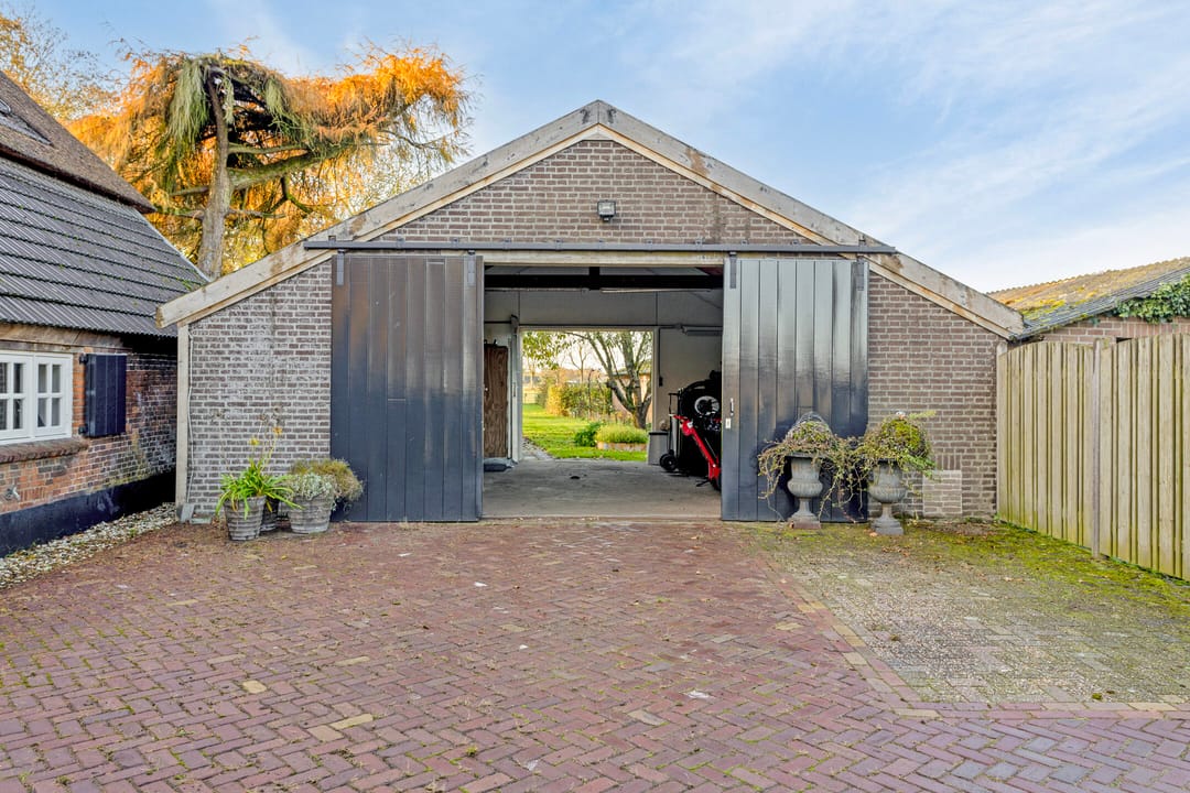 Photo 46 of Kameren 8