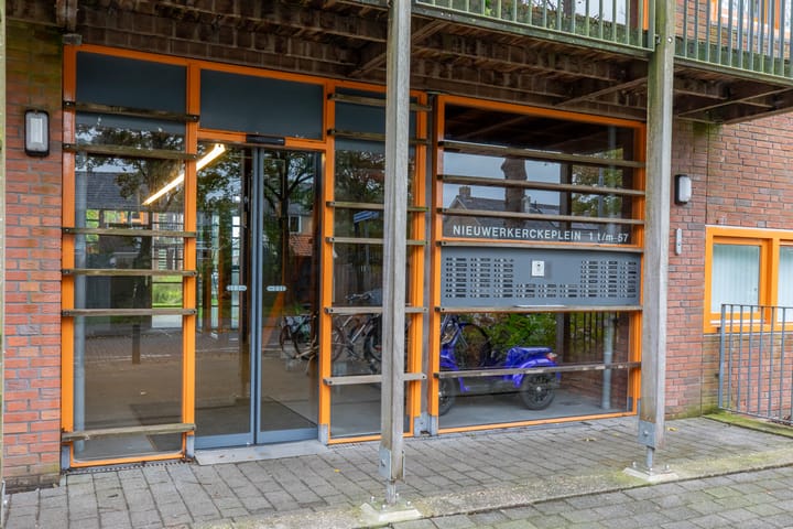 Photo 6 of Nieuwerkerckeplein 54