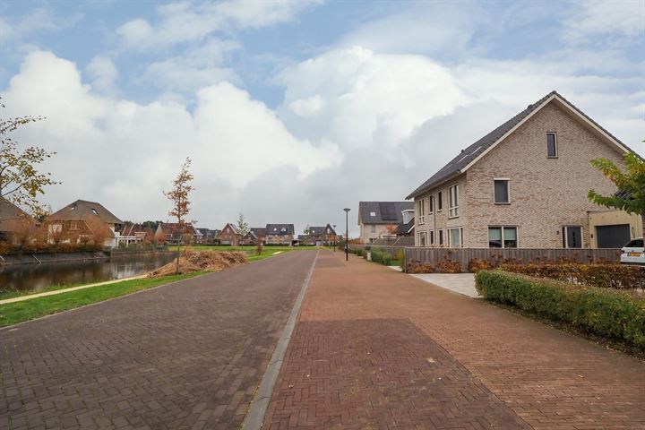 Bekijk foto 43 van Laan van Broekhorn 9