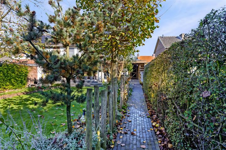 View photo 53 of Schoolstraat 18