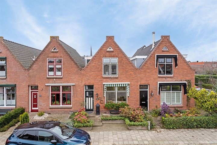 View photo 1 of Prins Hendrikstraat 13