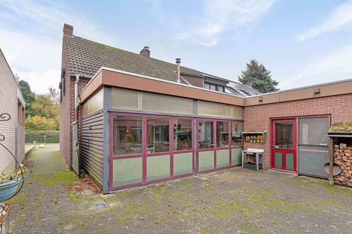 Foto 49 van Stationsweg 97