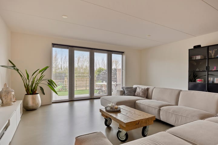 Foto 13 van Vossenzoom 275