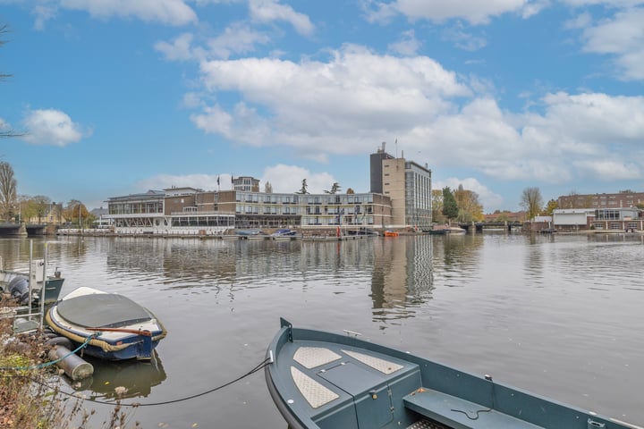 Bekijk foto 2 van Amstelkade 182-H