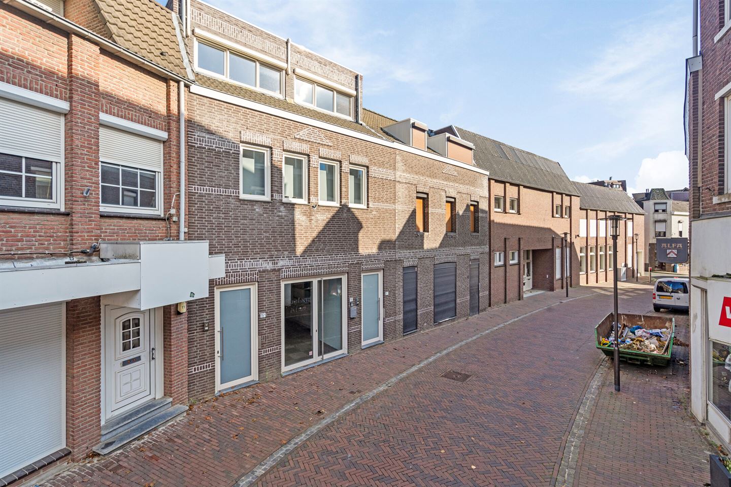 Bekijk foto 4 van Einderstraat 15