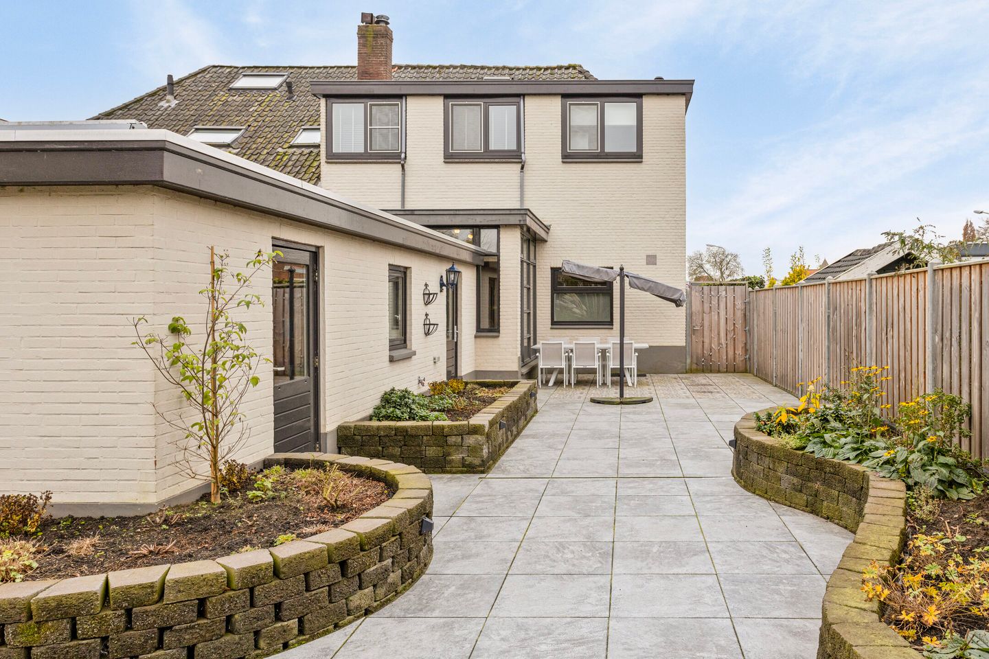 Foto 1 van Parallelweg 7