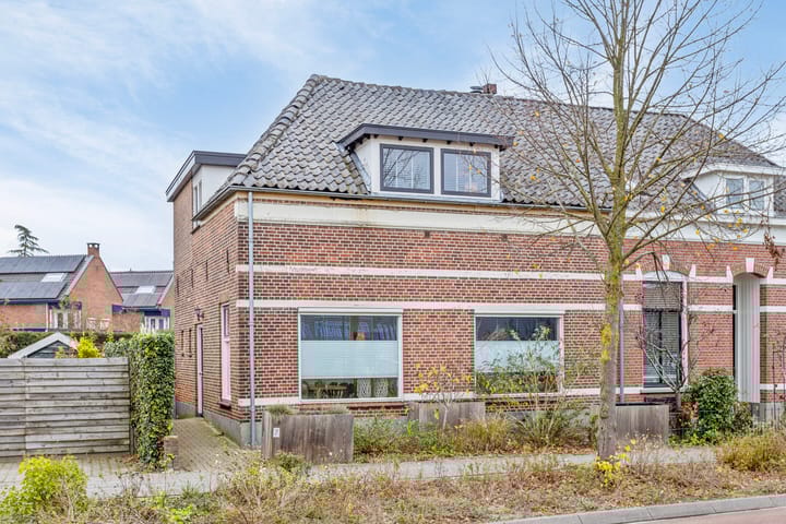 Foto 2 van Parallelweg 7