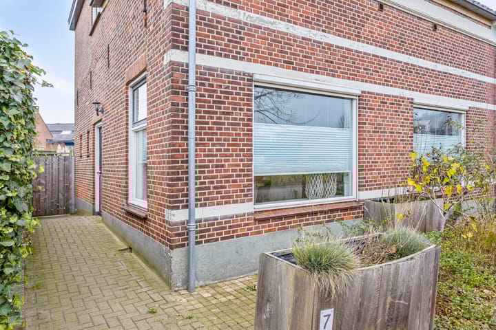 Foto 5 van Parallelweg 7