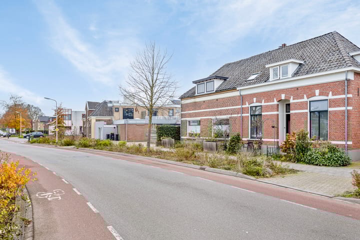 Foto 43 van Parallelweg 7