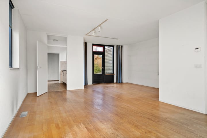 Foto 4 van Fluitekruid 8