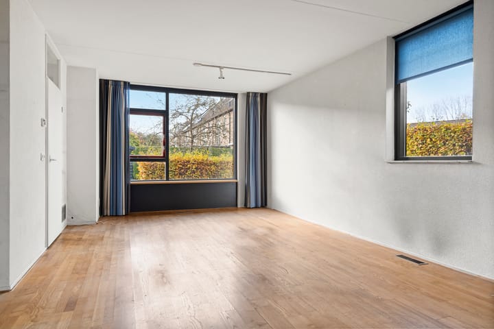 Foto 2 van Fluitekruid 8