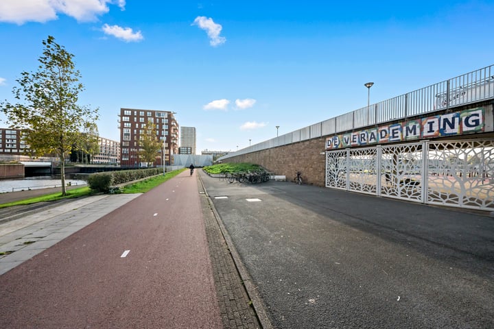 Bekijk foto 29 van Loosduinseweg 243