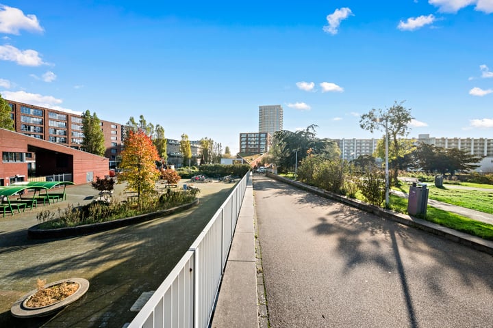 Bekijk foto 31 van Loosduinseweg 243