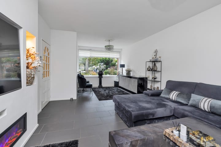 Photo 8 of Tarwelaan 69