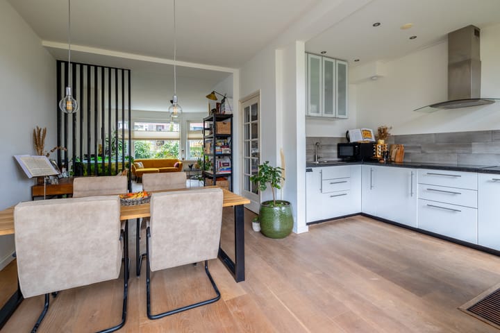 Foto 12 van Troelstralaan 38