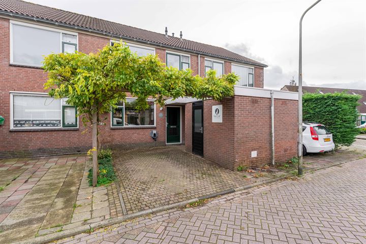 Bekijk foto 30 van Zwanebloemstraat 3