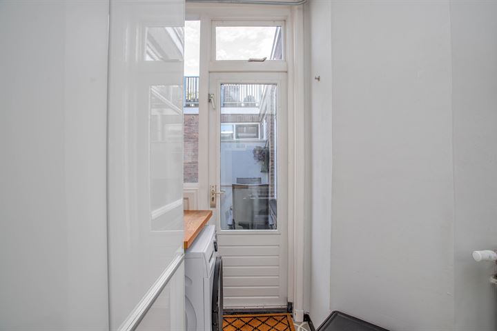 Bekijk foto 15 van Beerzestraat 12-BS