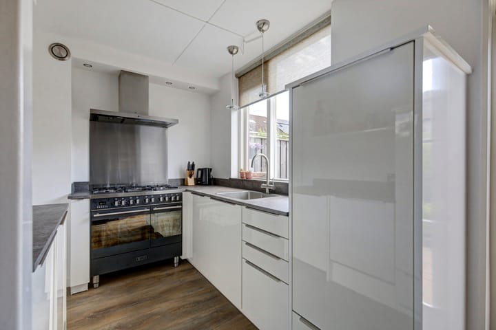 Foto 5 van Steur 124