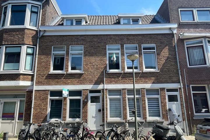 Bekijk foto 1 van Halleystraat 5-B