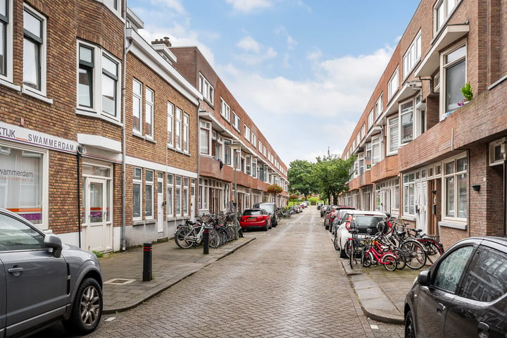 View photo 23 of Halleystraat 5-B