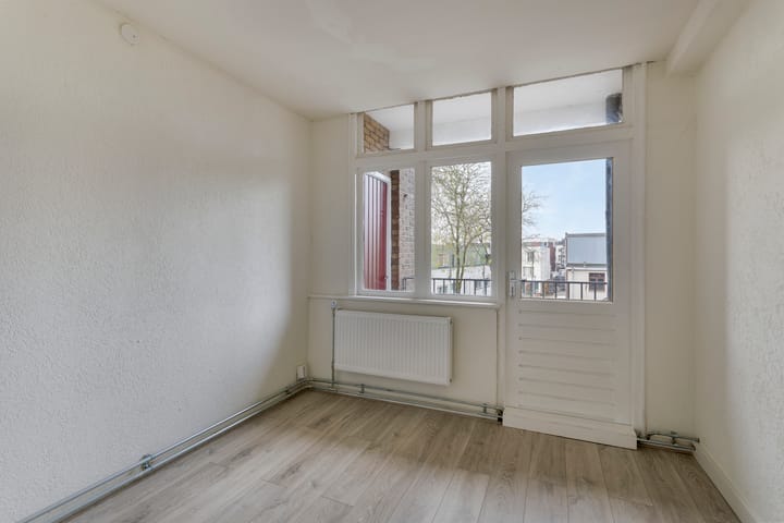 Foto 12 van Driekoningenstraat 12-2