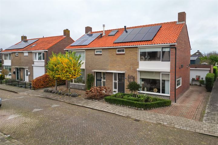 Bernhardstraat 7