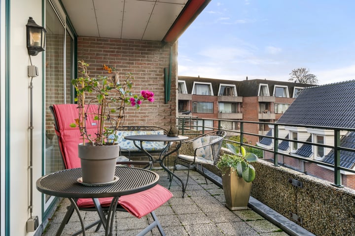 View photo 16 of Schoutenstraat 9-D