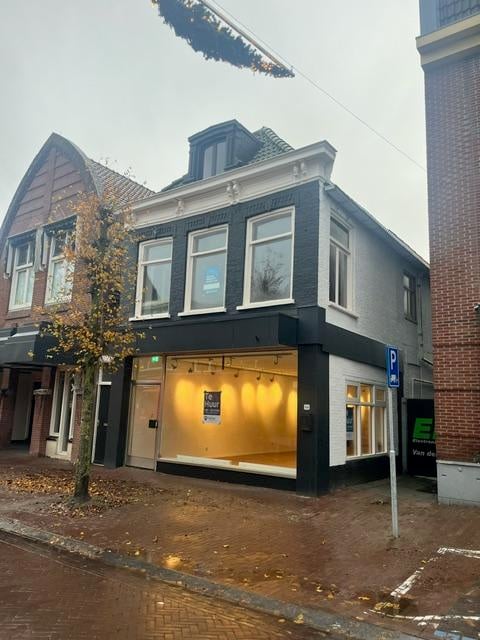 Bekijk foto 2 van Hoofdstraat 64