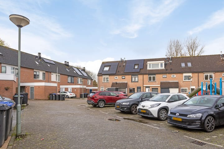 Photo 28 of Simon Vestdijk-erf 117