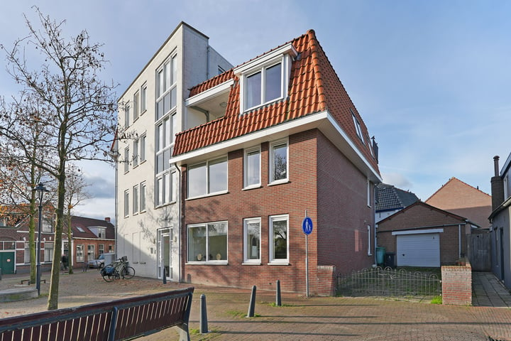 View photo 1 of Paspoortstraat 2-B