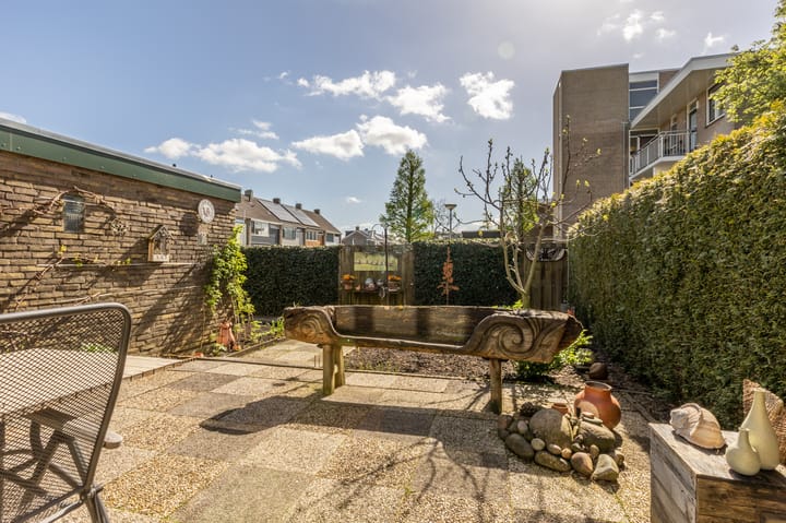 Foto 36 van Leliestraat 2