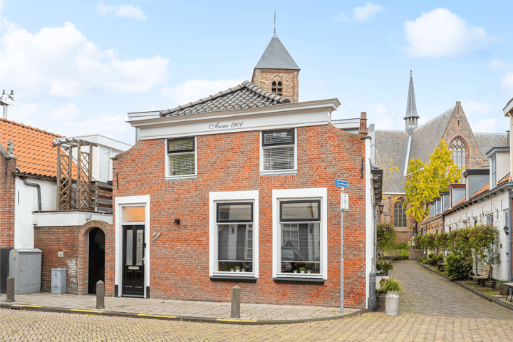 Bekijk foto 1 van Koningstraat 7