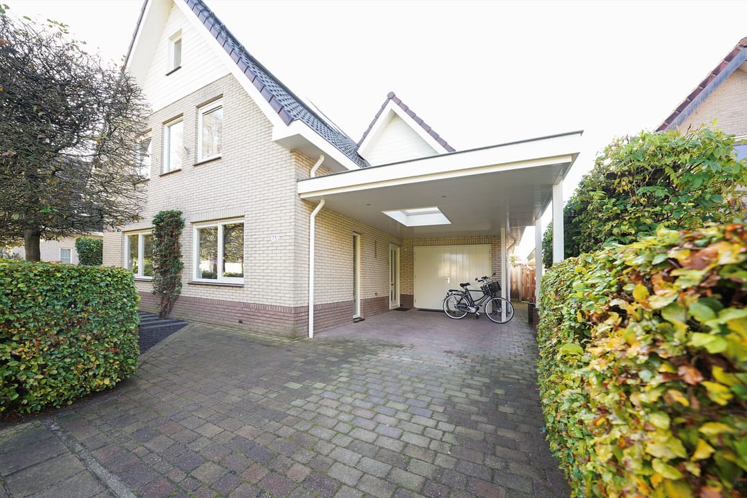 Foto 2 van Mennestraat 75