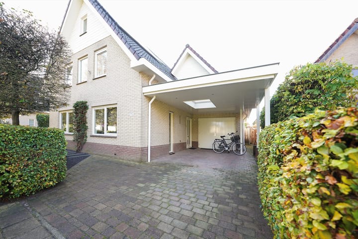 Foto 2 van Mennestraat 75