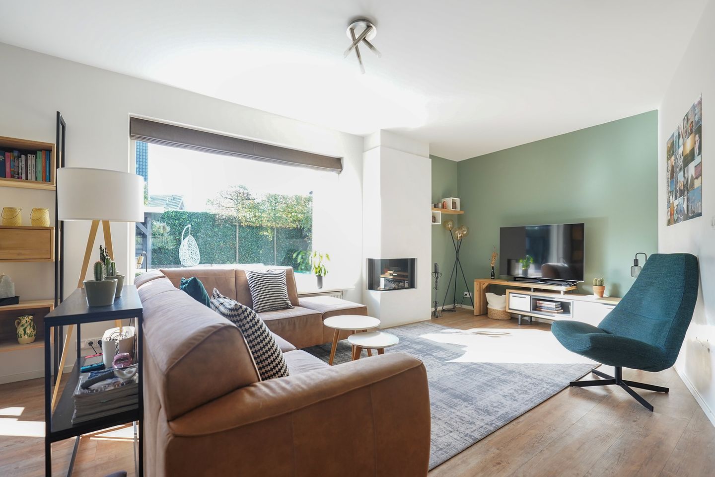 Foto 5 van Mennestraat 75