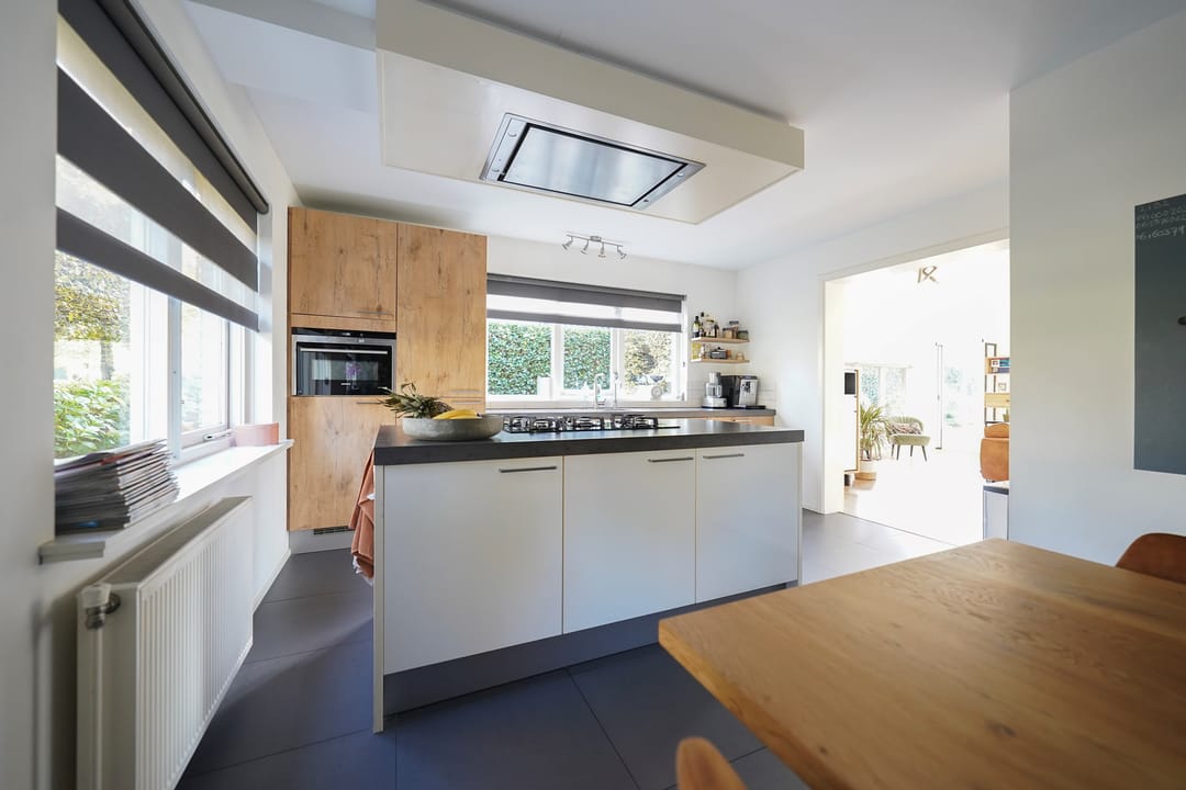 Foto 11 van Mennestraat 75