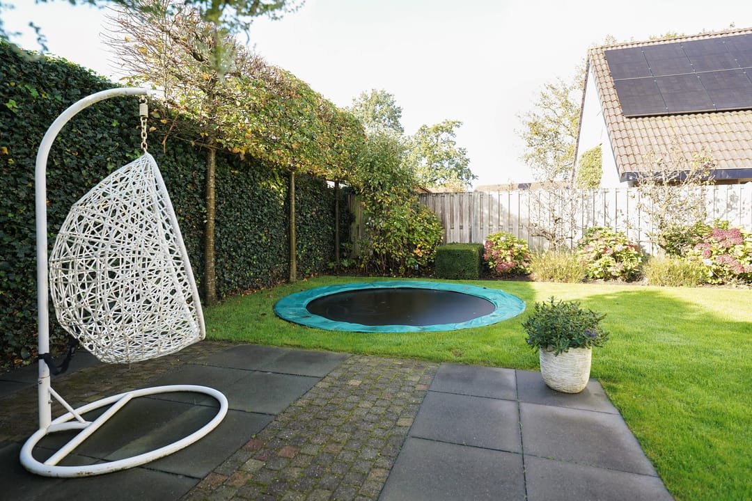 Foto 23 van Mennestraat 75