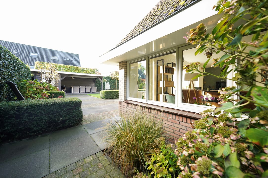 Foto 28 van Mennestraat 75