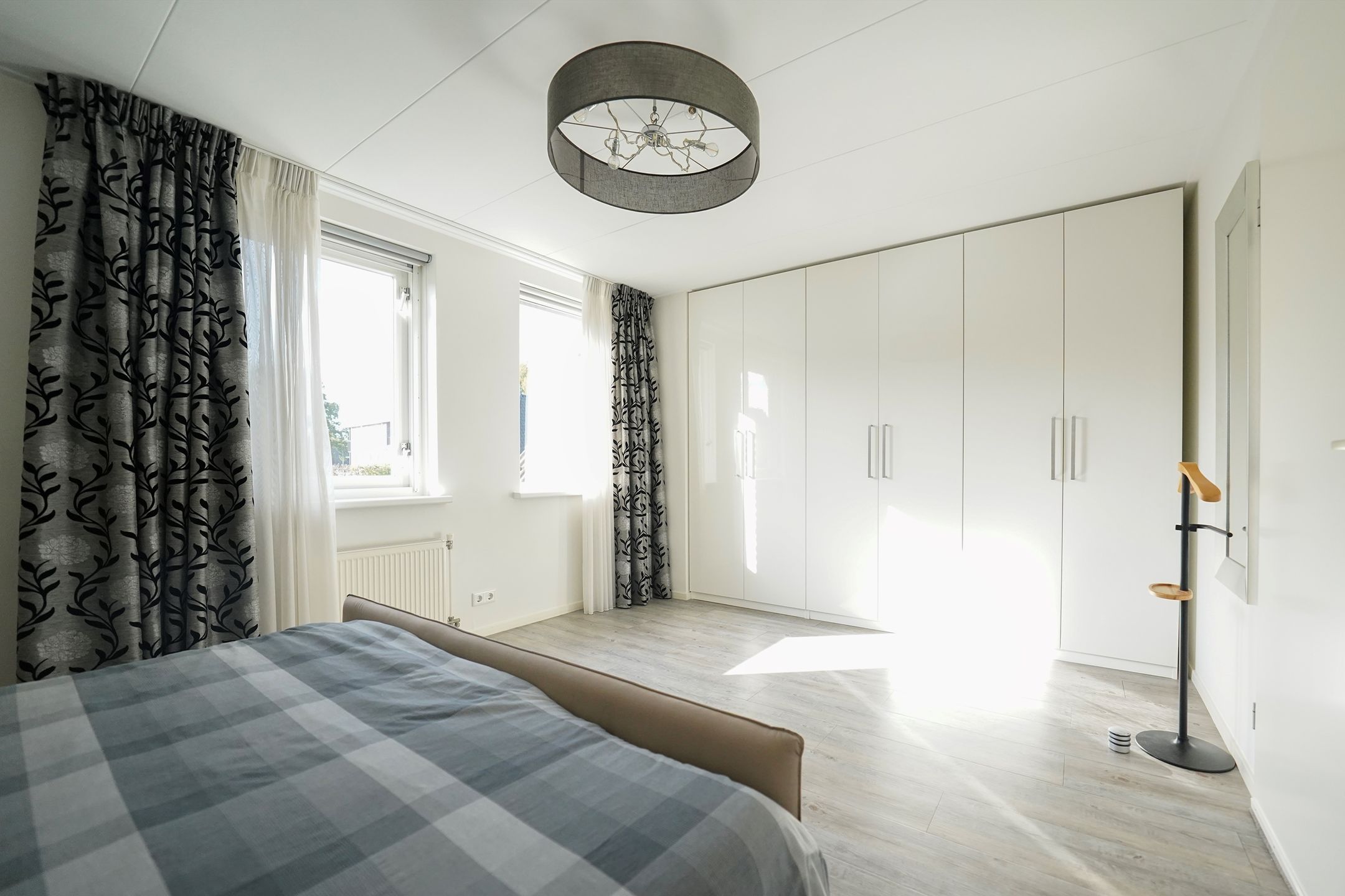 Foto 36 van Mennestraat 75