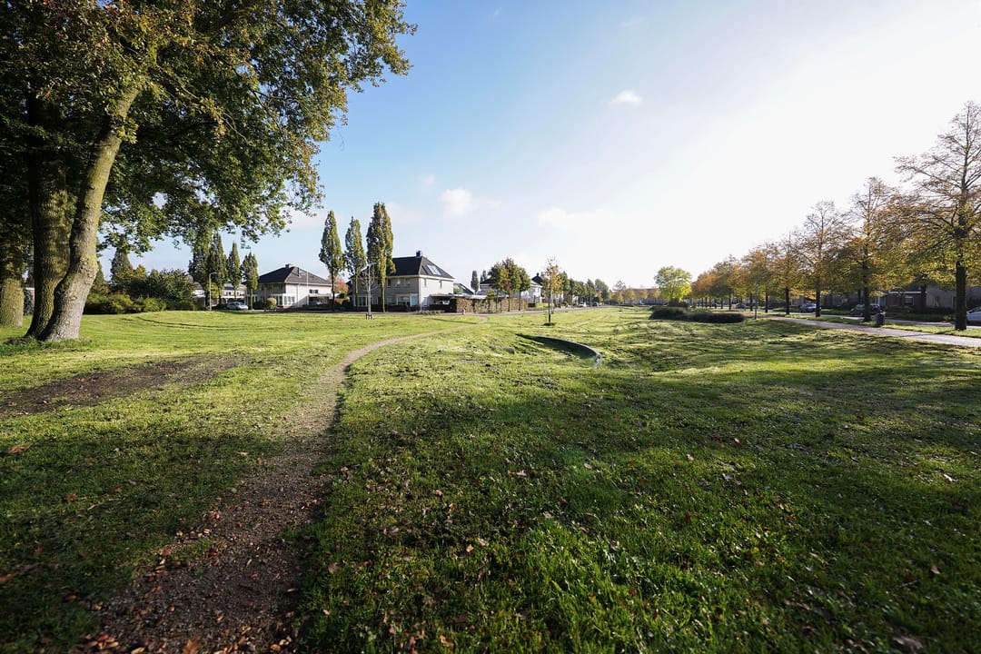 Foto 61 van Mennestraat 75