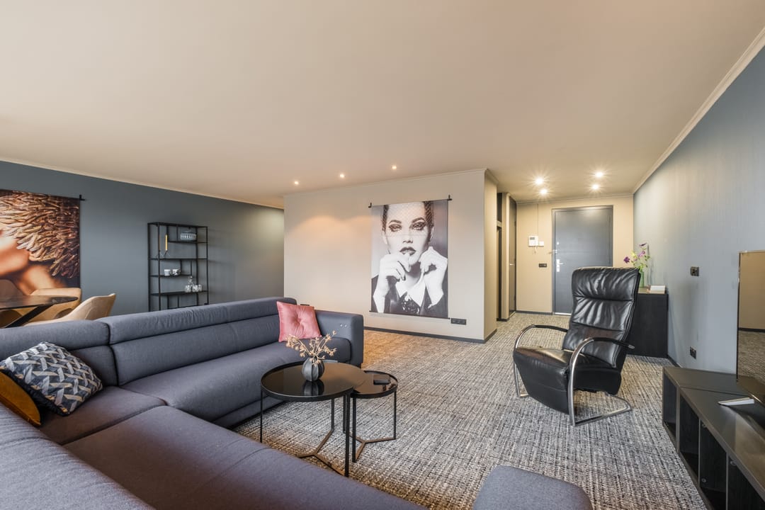 Photo 16 of Stationsplein 84